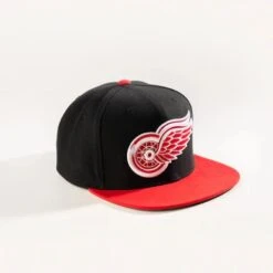 Detroit Red Wings Mitchell & Ness Team Two-Tone 2.0 Snapback Hat – Black/Red