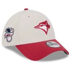 Toronto Blue Jays New Era 2024 Fourth Of July 39THIRTY Flex Hat – Khaki/Red
